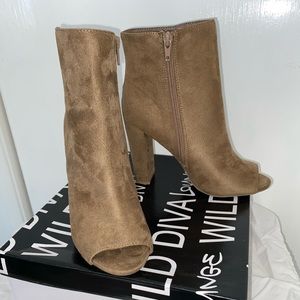 WILD DIVA Lounge Suede Open-Toe Booties in Taupe
